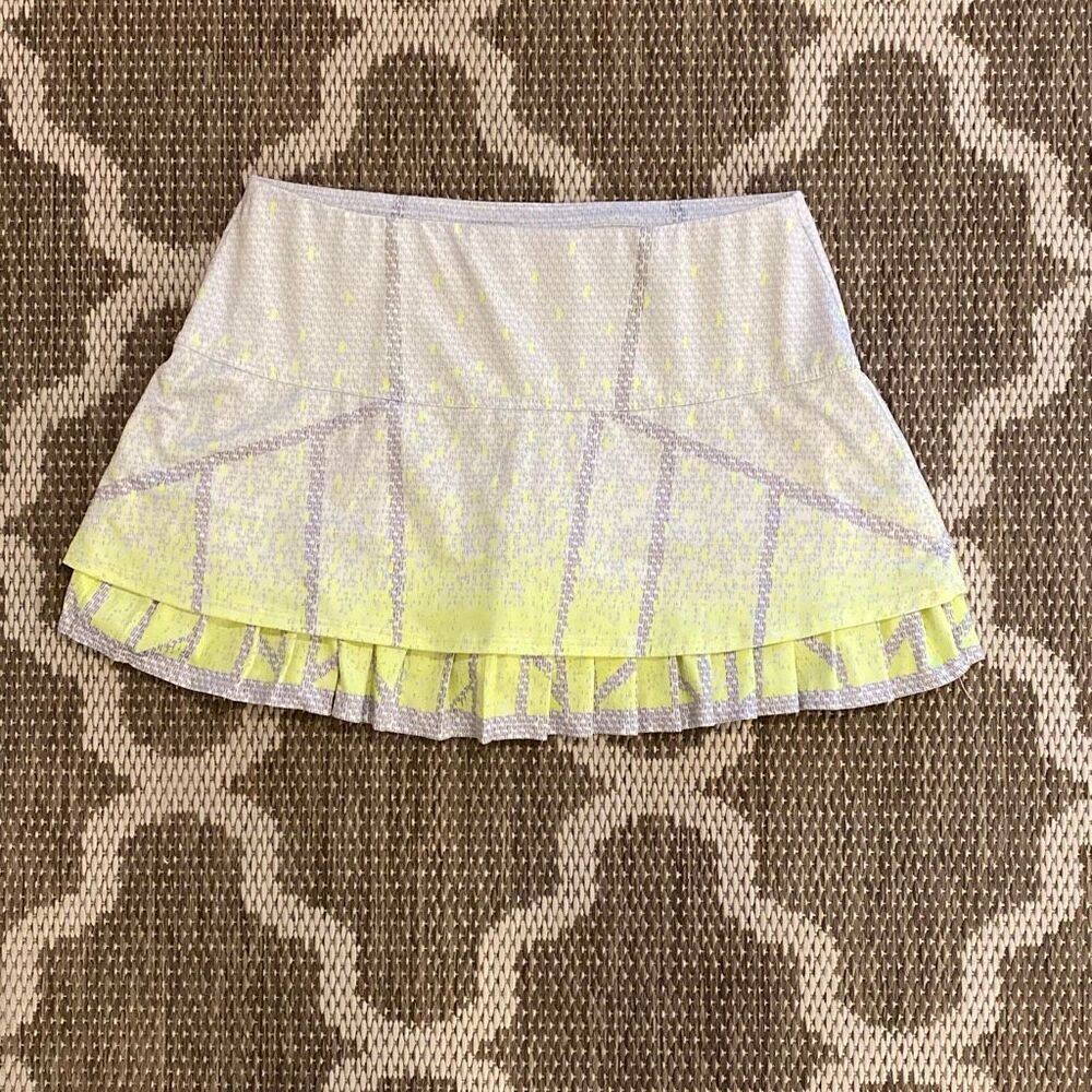 Lucky in love K – Swiss take a pleat tennis skort size small